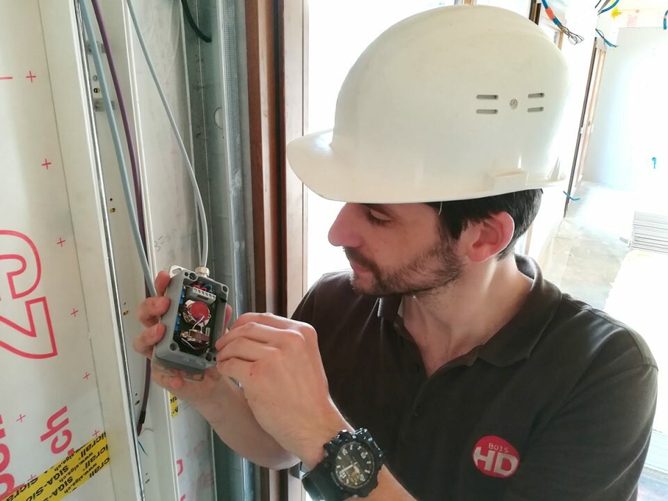 Les équipes de Bois Hd instrumentent un bâtiment pour mesurer son comportement